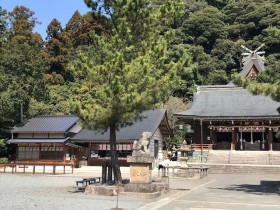 物部神社外観